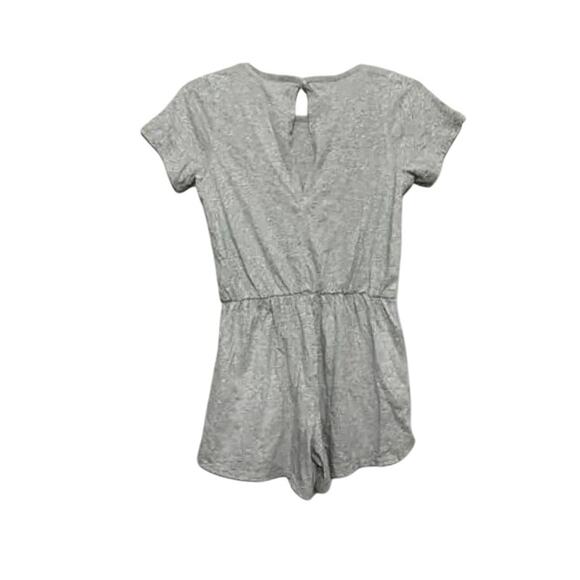 Melrose And Market Romper Keyhole Back Short Sleeve Elastic Waist L/10/12 NWOT - Picture 4 of 8